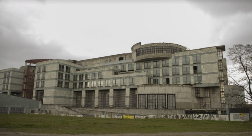 Czy budynek EuRoPol Gaz na Bielanach zostanie zburzony? 