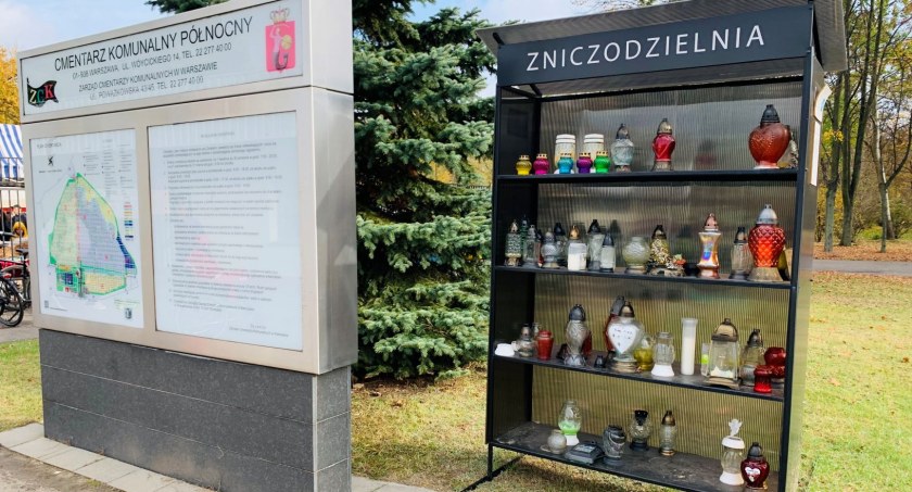Zniczodzielnia na Cmentarzu Północnym