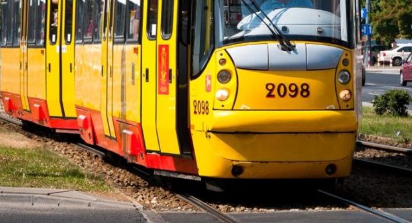 Wypadek na skrzyżowaniu ul. Marymonckiej i al. Zjednoczenia. Są spore utrudnienia w ruchu