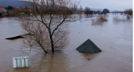 Warszawa solidarna z powodzianami – dołącz do zbiórk&hellip;