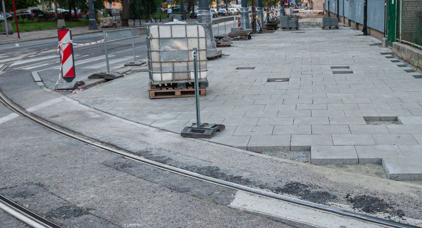 Zmiany w komunikacji: prace torowe na Pradze