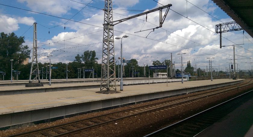 Warszawa Praga: Prace torowe na linii kolejowej nr 9 