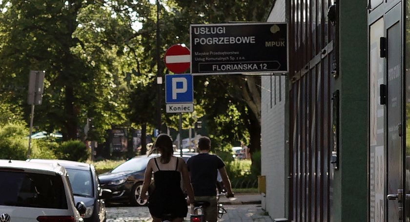 Jak się zachować kiedy mam objawy COVID-19? Co zrobić jak dowiedziałem/am się o dodatnim wyniku?