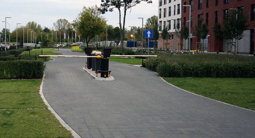 Parking przy Wrzesińskiej