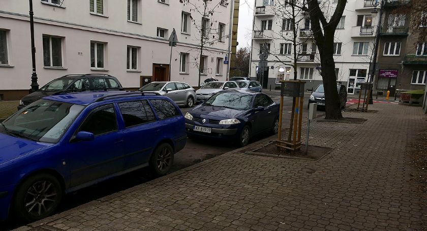 Pole minowe na Jasińskiego