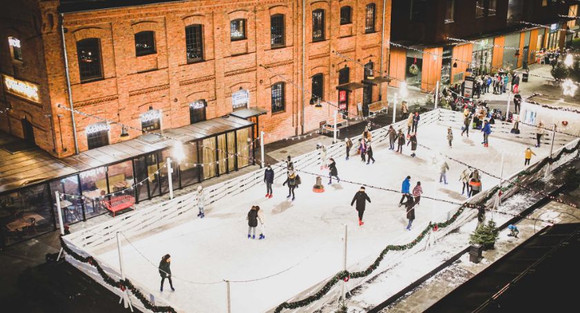 Lodowisko w Centrum Praskim Koneser ponownie otwarte