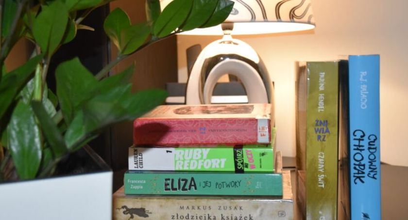 Biblioteka na walizkach: Warsztaty plenerowe na Pradze 