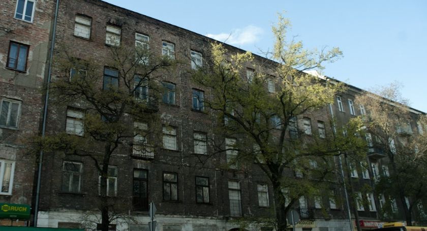 Znaleziono zwłoki młodej kobiety na Pradze-Północ