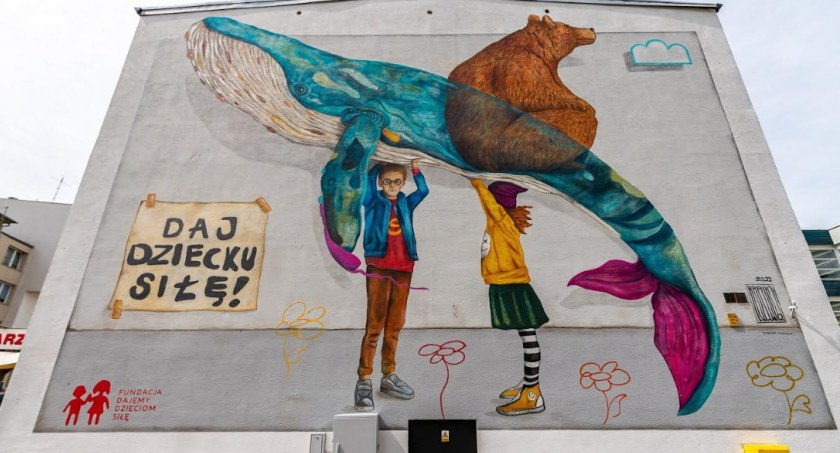Mural przeciw przemocy na Pradze-Północ
