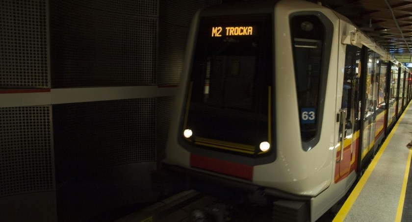Skrócona trasa drugiej linii metra. Pociągi pojadą tylko do Dworca Wileńskiego