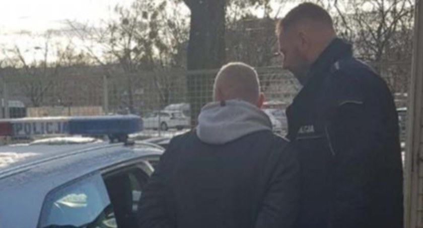 Pijany spowodował kolizję, a następnie próbował odjechać z miejsca zdarzenia