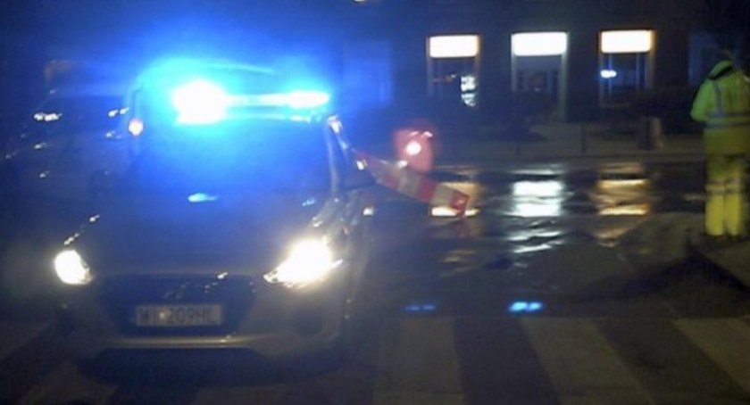 Zapadła się jezdnia na Pradze-Północ