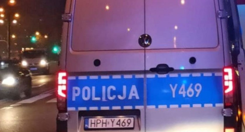 Zderzenie trzech aut na Pradze. Jeden z kierowców był pijany