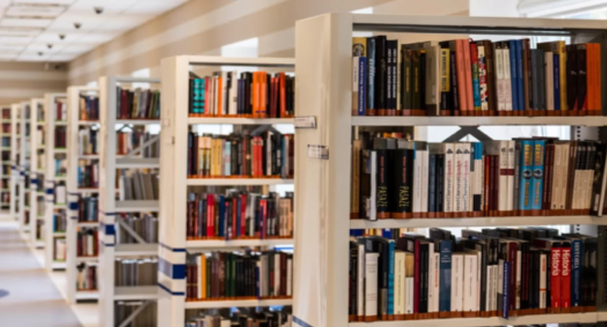 Biblioteka Publiczna na Pradze-Północ: Twoje Centrum Kultury i Wiedzy