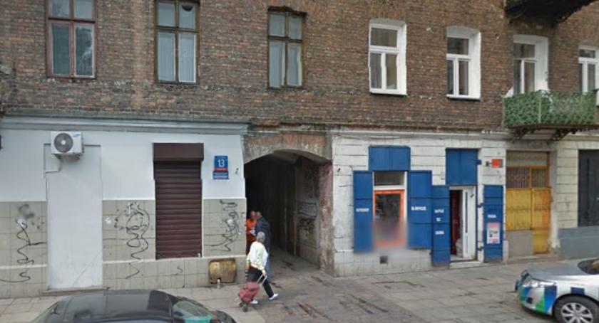 Zawalony strop w kamienicy. Ewakuowano mieszkańców