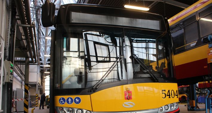 Autobusy z panelami