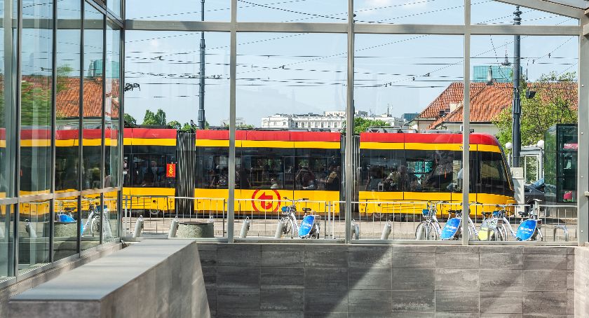 Metro Ratusz Arsenał: ZTM wyremontuje wejście na stację