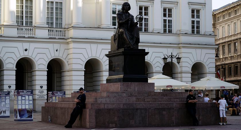 Dziennikarze i policjanci