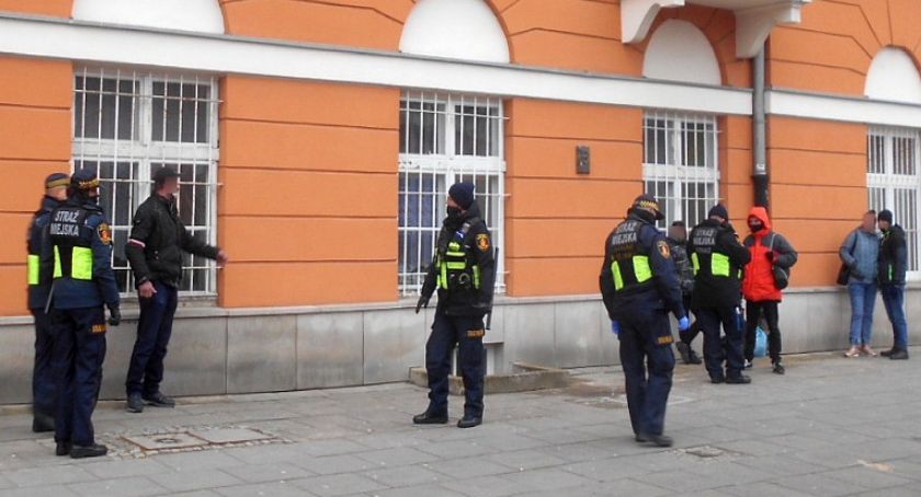 Terrorysta ze Stąporkowa zaatakował na Starym Mieście