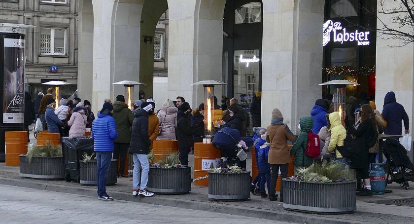 Otwierają restauracje pomimo zakazu?