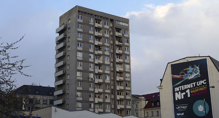 Warszawa się wali