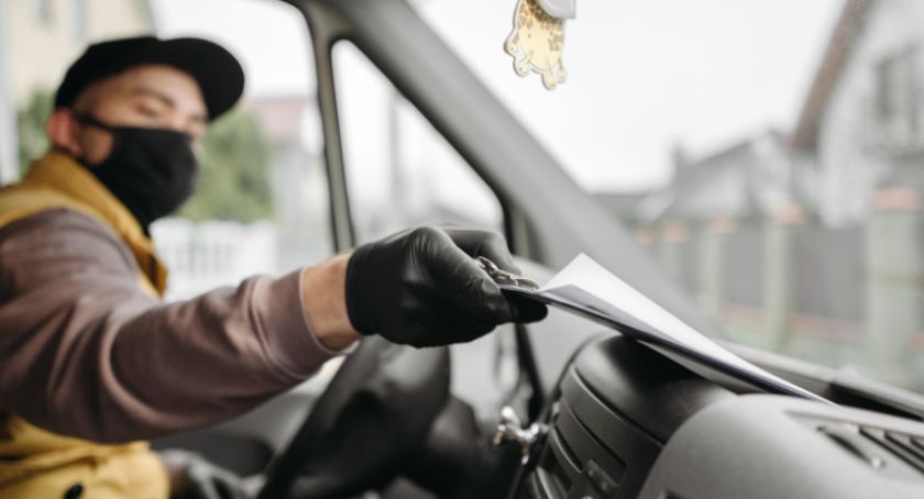 Jest wyrok w sprawie dostawcy pizzy, który pobił kontrolera ZDM na Śródmieściu