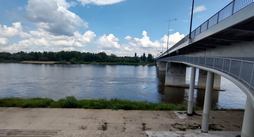 Próba samobójcza na moście Łazienkowskim 