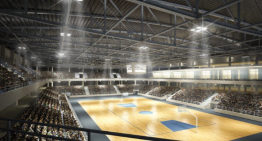 Po 3 latach przy liceum Hoffmanowej powstała hala sportowa