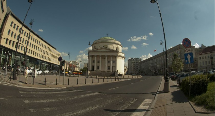 Kolejny etap przebudowy placu Trzech Krzyży. Utrudnienia dla kierowców