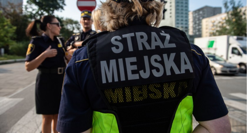 W wyniku sprzeczki uderzył żonę. Kobieta straciła przytomność w centrum Warszawy 