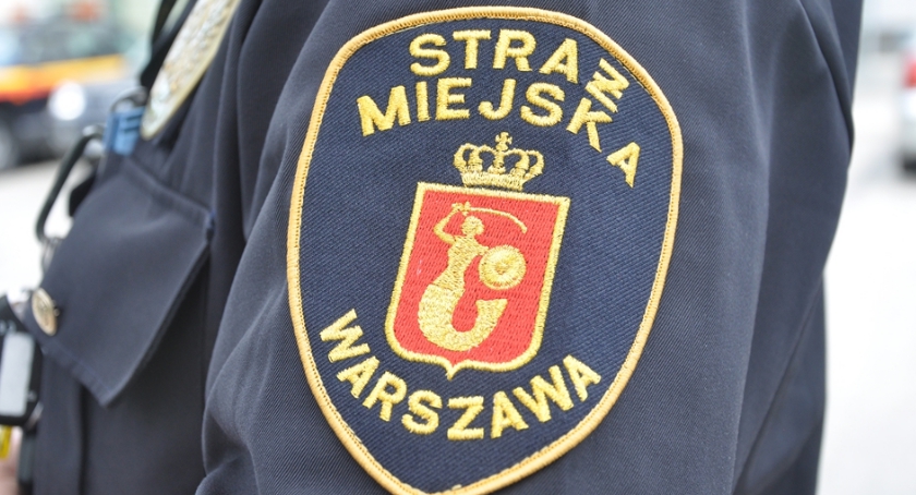 Bez prawa jazdy wjechał na Krakowskie Przedmieście