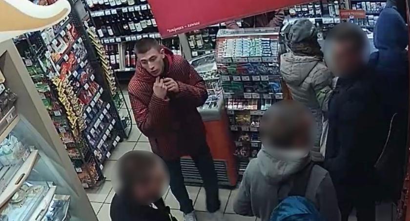 Policja poszukuje podejrzanych o rozbój