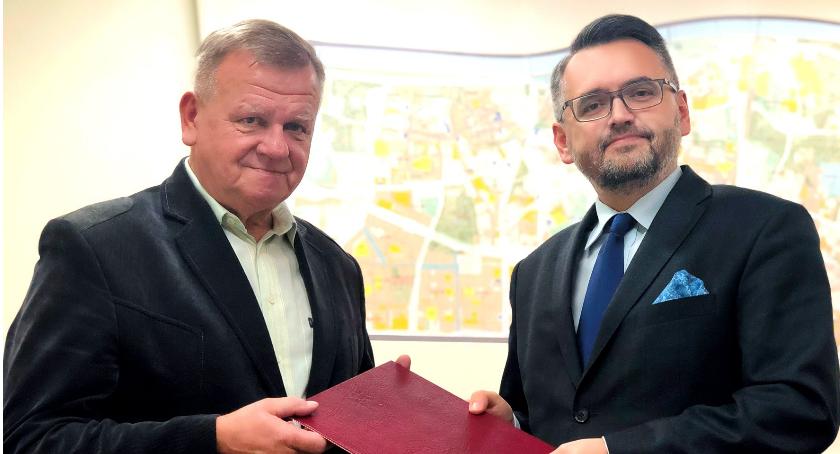 Boisko przy ul. Świętokrzyskiej znów jest własnością Warszawy 