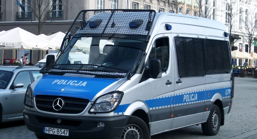 Tragedia 18-latek wypadł z 18. piętra wprost na bezdomnego