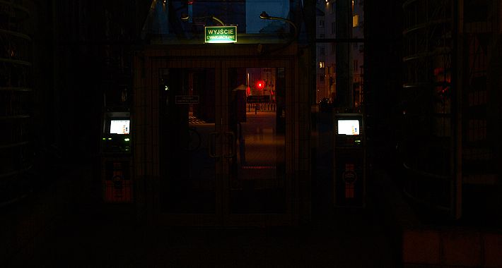 Śródmieście - do bankomatu z latarką? 