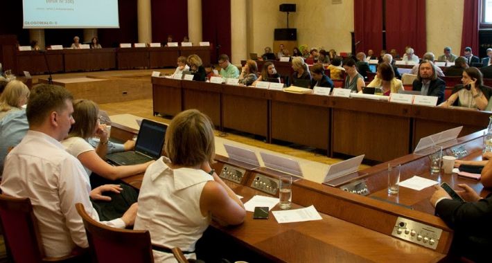 Mateusz Mroz nowym burmistrzem Śródmieścia. Platforma traci władzę