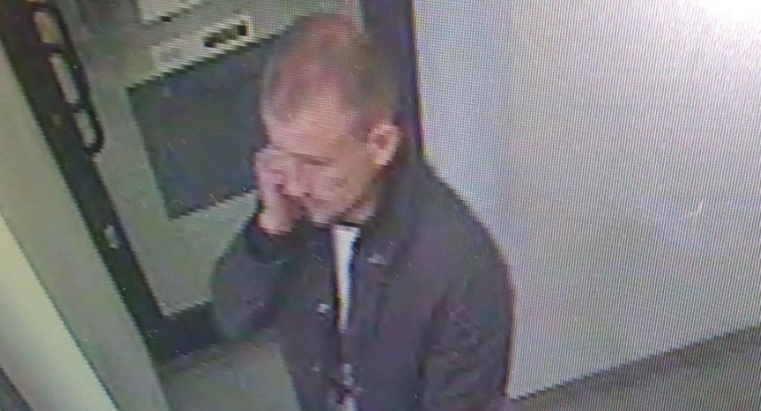 Przekazał oszustom wszystkie kosztowności - rozpoznajesz tego mężczyznę?