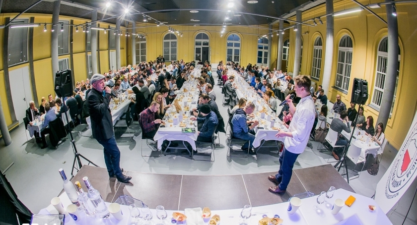  WARSZAWA MA 200 AMBASADORÓW POLSKIEJ WÓDKI!