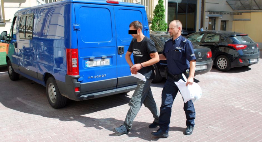 Zatrzymany z bronią palną i bursztynem