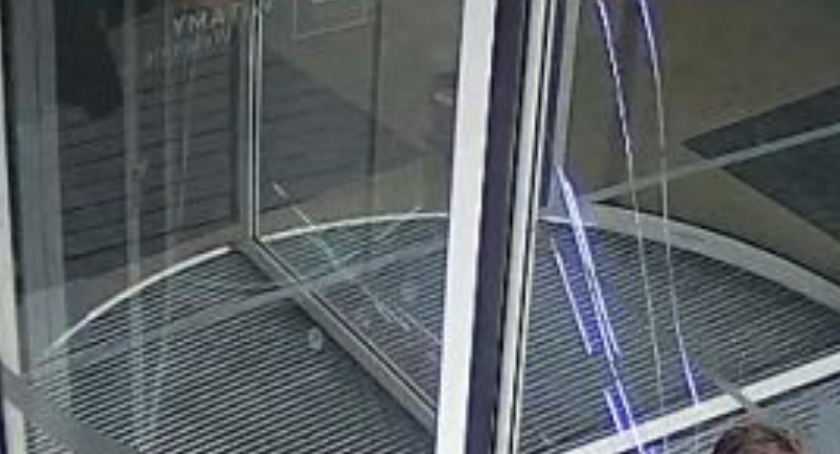 Policja poszukuje kobietę widoczną na zdjęciach