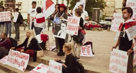 Białorusini chcą mieć głos! Pikieta ws. wolności słowa na warszawskim Śródmieściu