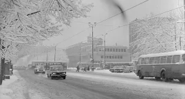 To był śnieg! Kultowa ulica wczoraj i dziś