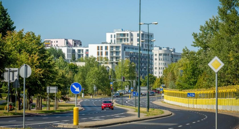 Będą frezować skrzyżowanie ul. Rosoła i Gandhi [UTRUDNIENIA]