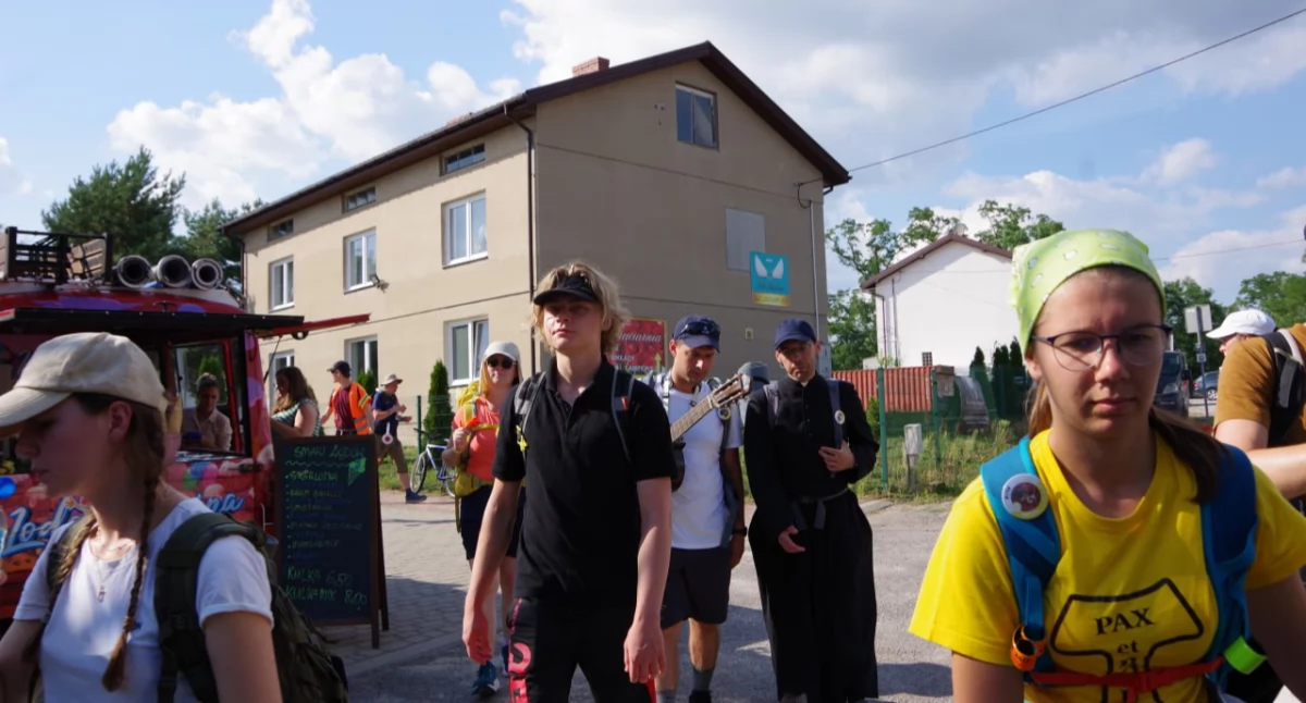 Relacja Pielgrzyma - Dzień Trzeci - 44 Warszawska Akademicka Pielgrzymka Metropolitarna - Grupa biało-żółta