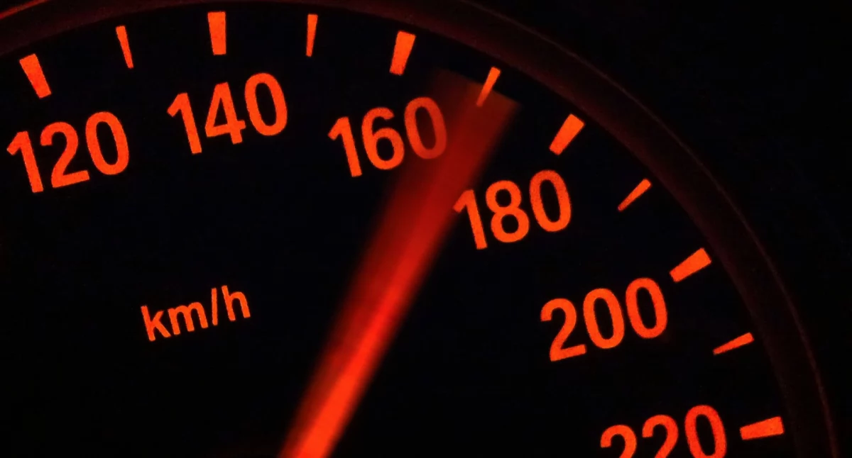 Kierowca Lamborghini osiągnął niemal 200 km/h na trasie S7!