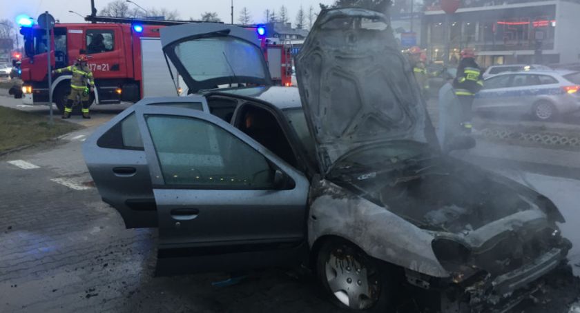 Pożar samochodu osobowego na Puławskiej