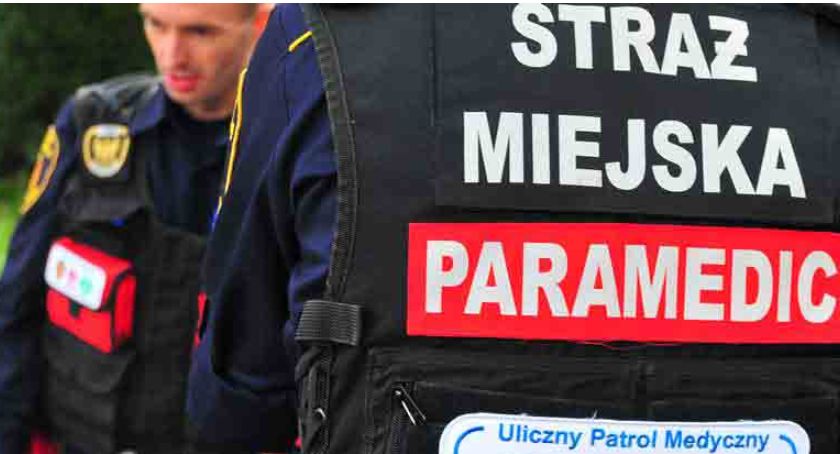 87-latek uratowany przez Strażników z Ulicznego Patrolu Medycznego