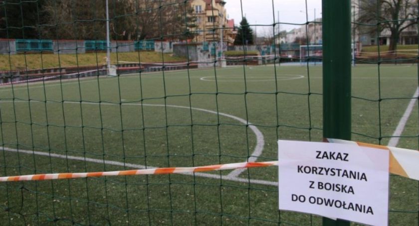 Boisko przy SP 343 zostało skontrolowane 