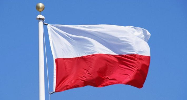 Dzielnica rozda 1000 flag! 