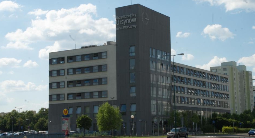 Radni nie wiedzą, czy odwołali przewodniczącą rady dzielnicy